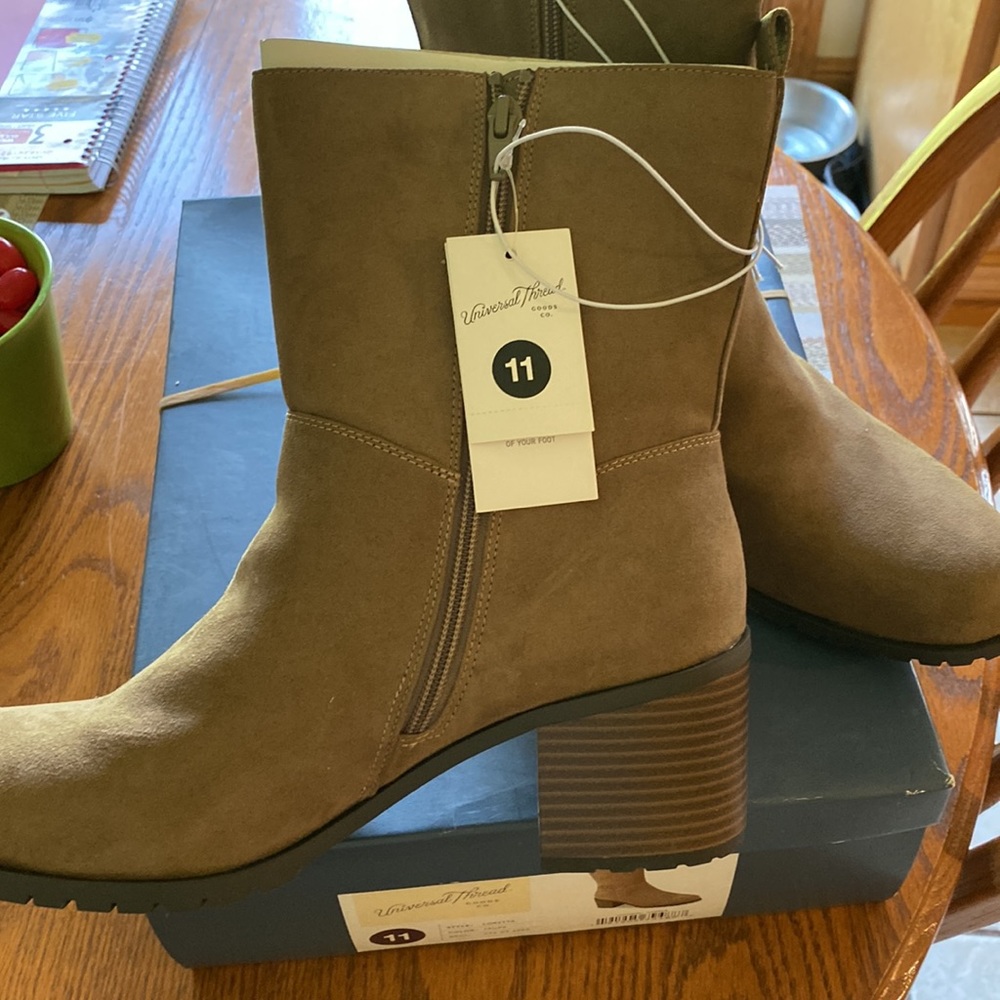 Universal Thread taupe faux suede midrise boot with 2 3/4” chunky heel - Picture 3 of 8
